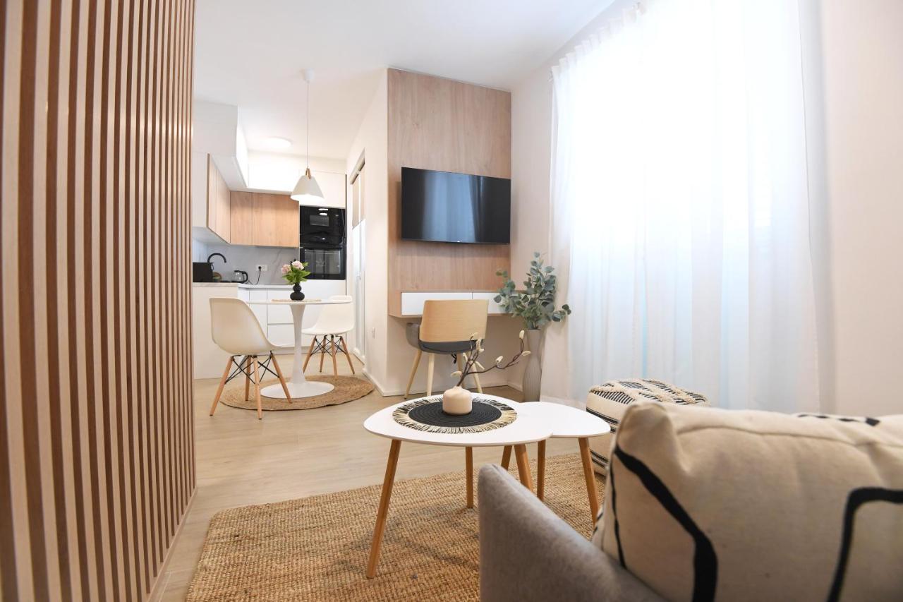 Consul - Center Apartment *